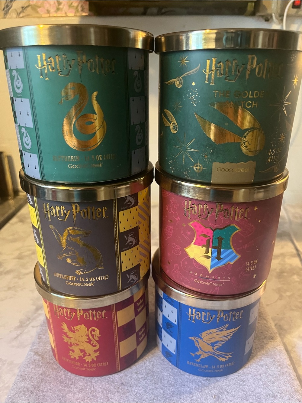 Harry Potter Goose Creek Candles 14.5 Oz Hufflepuff Slytherin Golden Snitch Rave